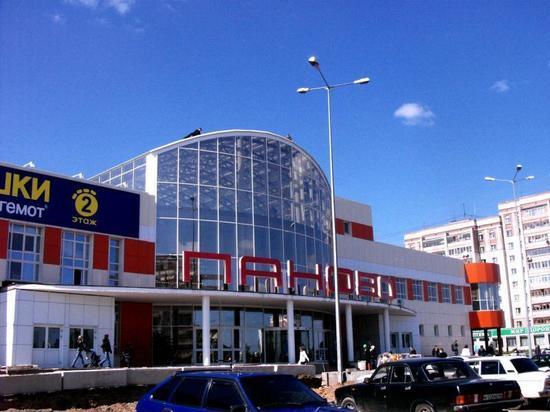 Судебные приставы закрыли два торговых центра и детское кафе в Костроме