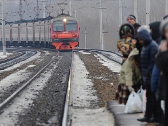В Татарстане мужчину и восьмилетнюю девочку насмерть сбил поезд