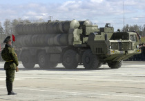 Передача сирийским властям российских зенитно-ракетных комплексов С-300 Сирии вряд ли сможет помешать американским ракетам беспрепятственно бить по целям в этой стране