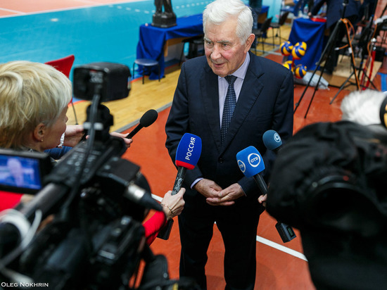 Путин подписал указ о присвоении звания Герой труда Карполю