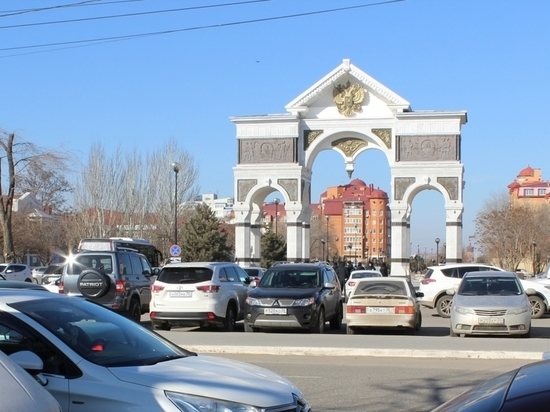 В Астрахани обновят остановку у Триумфальной арки