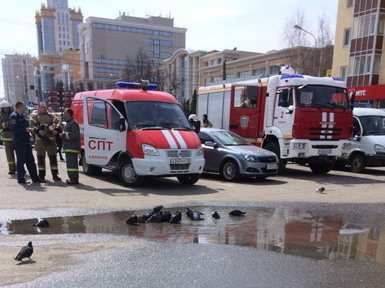 В Саранске из-за пожара эвакуировали посетителей и работников ярмарки «Столичная»