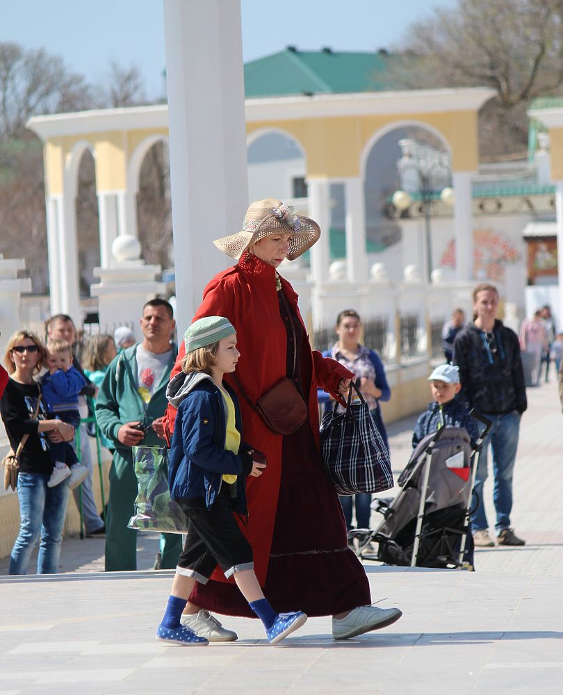 марина дюжева актриса. евгения дмитриева константин соловьев галина петрова. московские каникулы сериал. сериал про свекровь. моя любимая свекровь где снимался город.