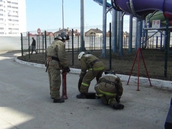 В ульяновском аквапарке «Улет» провели учения по тушению пожара 