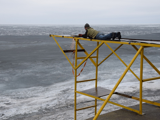 В Ульяновске на центральном пляже демонтировали вышку для прыжков в воду 