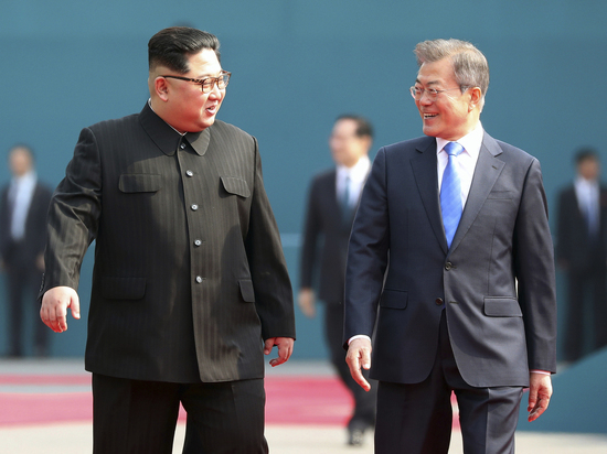 Участники саммита подписали декларацию о полной денуклеаризации Корейского полуострова