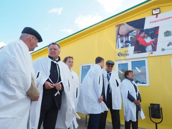 При поддержке Калужского филиала Россельхозбанка открылась роботизированная ферма 