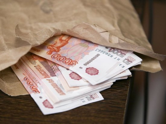 У пенсионерки украли более миллиона рублей в Приморье 