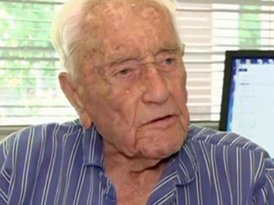 104-летний Дэвид Гудолл предпочёл с помощью эвтаназии отправиться на тот свет 