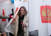 Телеведущая Ксения Собчак в комментарии газете The Guardian рассказала, какое впечатление произвел на нее результат голосования на выборах президента РФ 18 марта