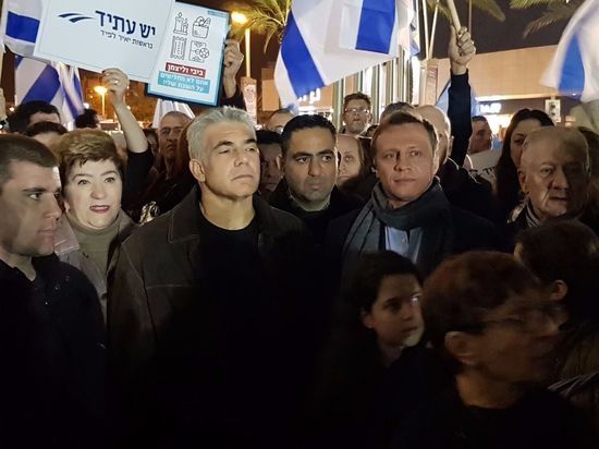 «Еш Атид»: мы не позволим ультраортодоксам решать как нам жить! «Еш Атид»: мы не позволим ультраортодоксам решать как нам жить!