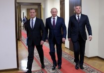После двухчасового обсуждения Госдума дала президенту Путину согласие на назначение Дмитрия Медведева премьер-министром