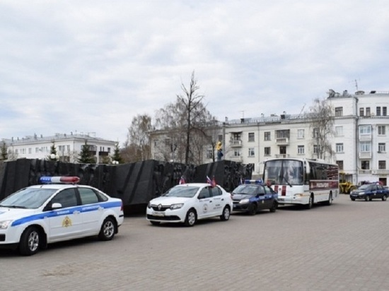 В Татарстане финишировал автопробег Росгвардии «Вахта Памяти. Сыны Великой Победы» В Татарстане финишировал автопробег Росгвардии «Вахта Памяти. Сыны Великой Победы»