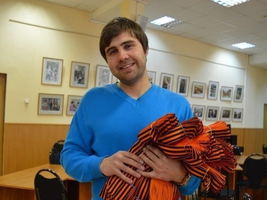 Жители Приднестровья получили георгиевские ленточки из Калужской области