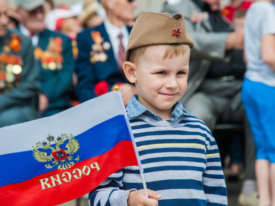 Андрей Бочаров: "В праздновании Дня Победы участвовали более полумиллиона человек"