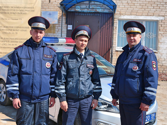 В Нытве полицейские спасли из огня женщину и двоих детей 