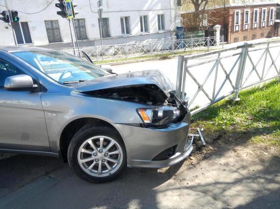 Костромичка на "Ауди А3" спровоцировала ДТП, в котором пострадал пассажир