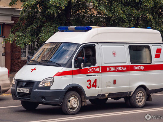 Жительница Кузбасса выпала из окна квартиры