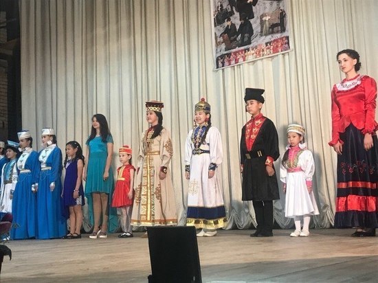 Игорь Лазарев зажег новые звезды в родной Калмыкии