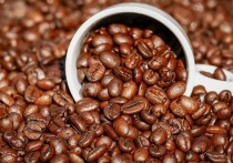 Чрезмерное употребление женщиной кофе и других продуктов, содержащих кофеин, может привести к ожирению у ее будущих детей