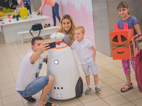 Маленькие жители Саранска подружились с роботами