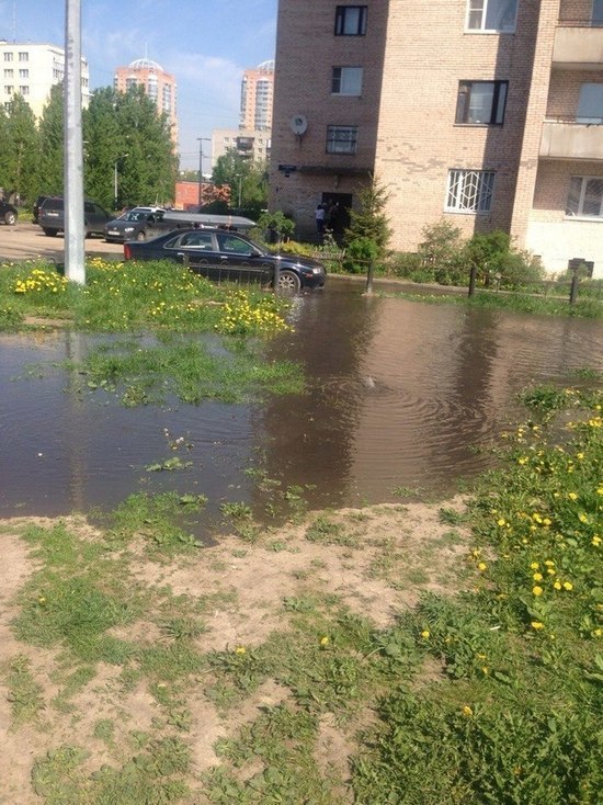На Бухарестской потоп из холодной воды