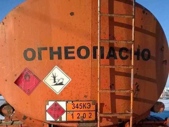 Жителя Алтайского края судят за контрабанду 40 тонн нефтепродуктов