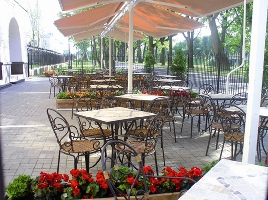 В Ульяновске откроют 76 летних кафе 