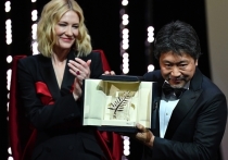 Главную награду 71-го Каннского кинофестиваля «Золотую пальмовую ветвь» получила японская картина «Магазинные воришки» Корэ-эды о бедной семье, где родители воспитывают похищенных детей, которых приобщили к мелким кражам