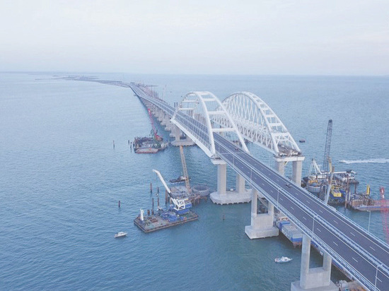 Мост стал также лидером по числу запросов в Интернете 14-17 мая