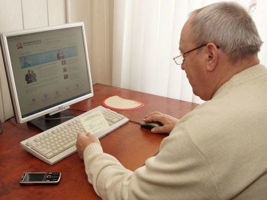 За назначением пенсии костромичам стало удобно обращаться через Интернет