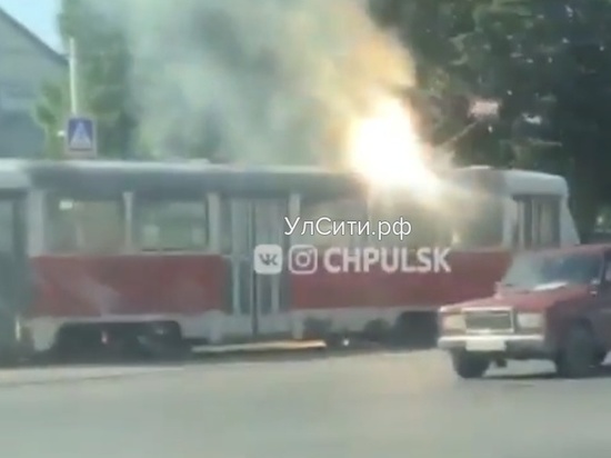 В Ульяновске утром горел трамвай