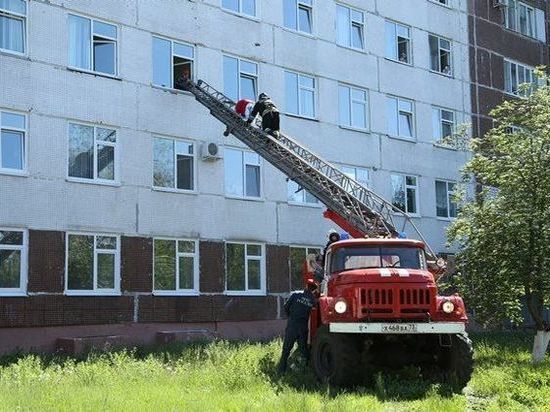 В ульяновской горбольнице №1 провели пожарные учения 