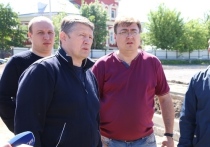Так, со слов градоначальника Евгения Авилова, люди ратуют за платный паркинг на улице Союзной