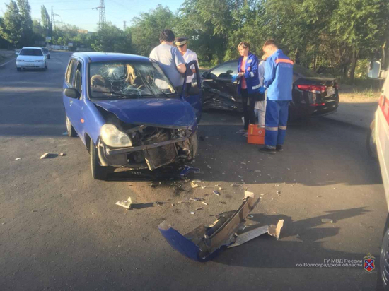 ДТП на западе Волгограда: трое ранены