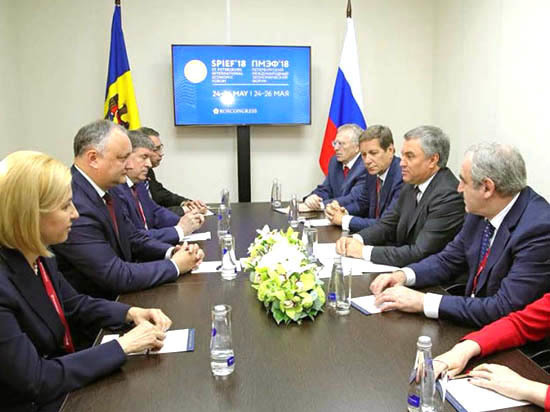Игорь Додон: «Отношения между всеми ветвями власти Молдовы и России улучшатся после парламентских выборов» Игорь Додон: «Отношения между всеми ветвями власти Молдовы и России улучшатся после парламентских выборов»