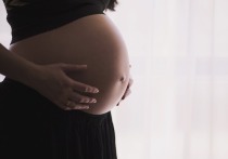 Когда женщина рожает первого ребенка, ее голос становится более низким