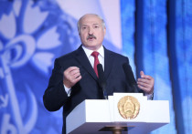 Президент Белоруссии Александр Лукашенко посетил в пятницу погранзаставу "Дивин" в Кобринском районе