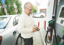 Чиновники пошли войной на цены на бензин
