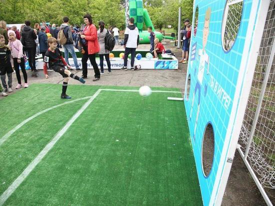  «Большой фестиваль футбола» стартовал в Иркутске, затем он пройдет еще в пяти городах России