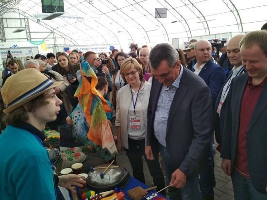 Виктор Томенко прибыл на форум «Алтай. Точки Роста - 2018»