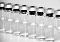 Биологи под руководством Энтони Фаучи из Национальных институтов по изучению аллергии и инфекций в Бетесде придумали вакцину, которая, как предполагают специалисты, эффективна против более чем 30 процентов штаммов ВИЧ