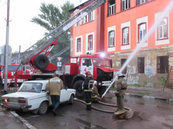 В прошедшие выходные в губернской столице горело здание на пересечении улиц Соборной и Григорьева