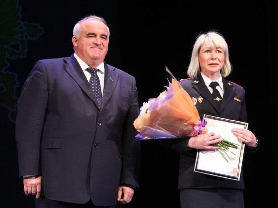 Костромской губернатор отметил полицейских за мужество и добросовестную службу