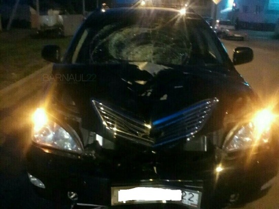 В Барнауле водитель «Lexus» насмерть сбил 69-летнего пенсионера В Барнауле водитель «Lexus» насмерть сбил 69-летнего пенсионера
