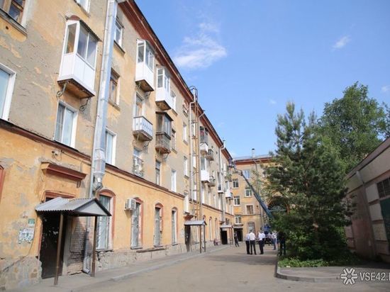 Восстановление аварийного жилого дома в центре Кемерова может затянуться на месяцы 