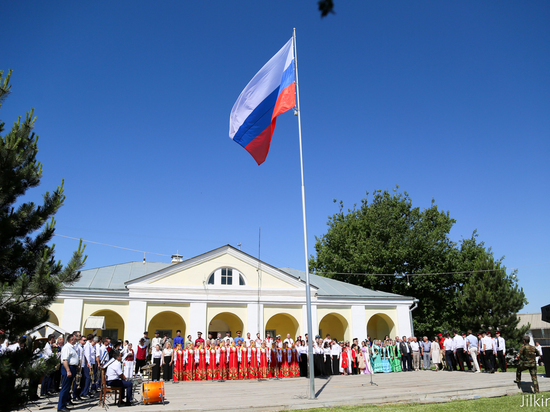 Как Астраханцы отмечают День России