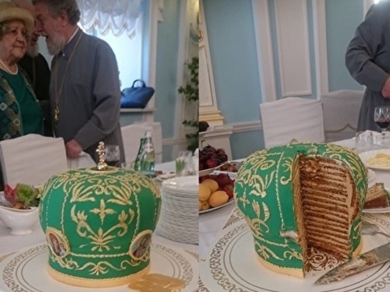 Актер Садальский опубликовал фото торта в виде шапки митрополита
