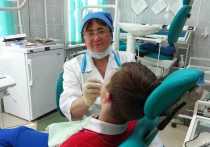 «Любимый врач-стоматолог нашего ребенка! Большое спасибо за то, что мой малыш спокойно, без страха идет лечить зубы!» — это отзыв пациента о Зое Николаевне Быковой, докторе Бийской стоматологической поликлиники