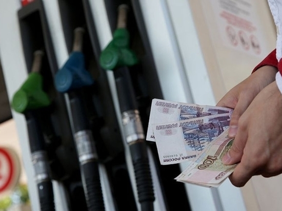 Рост цен на бензин в Калужской области приостановился
